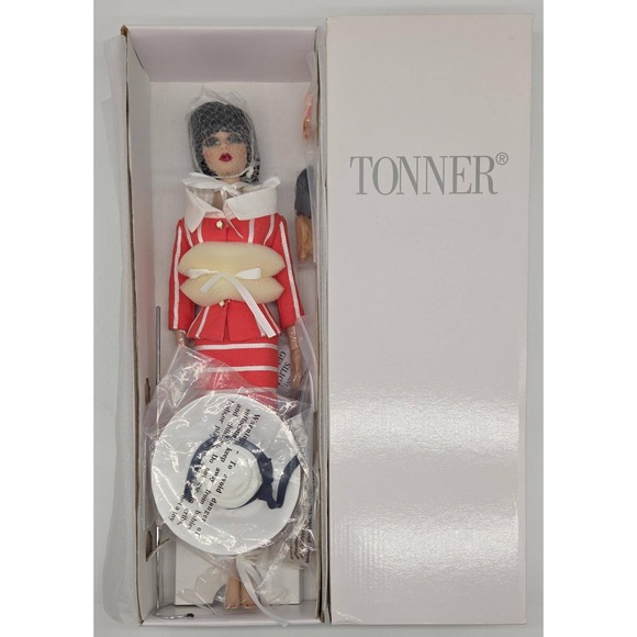 TONNER TYLER WENTWORTH 2009 MONICA MERRILL TAKING A LETTER  Tonner 16\
